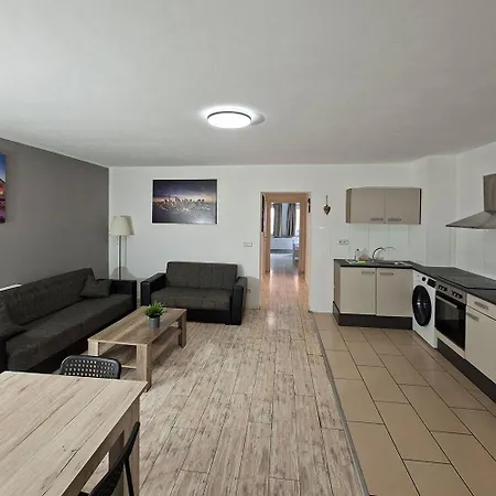 Work & 门兴格拉德巴赫