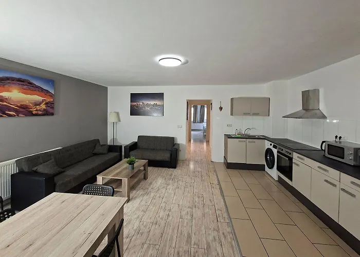 Work & 门兴格拉德巴赫